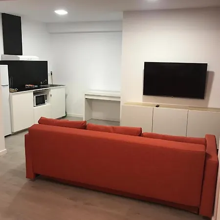 Nest Flats Santiago Vut *