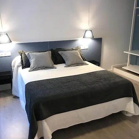 아파트 Nest Flats Santiago Vut 산티아고데콤포스텔라