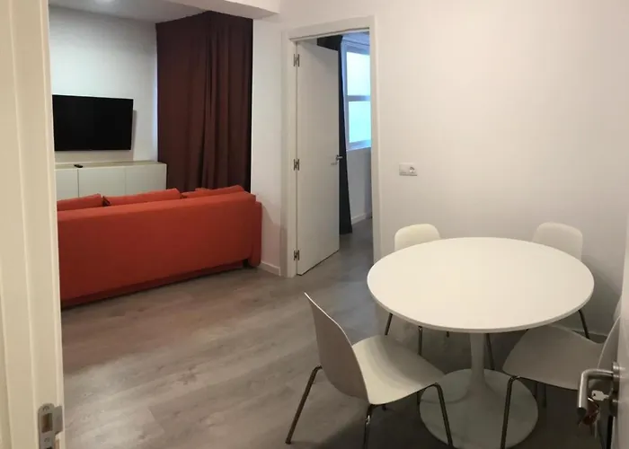 Nest Flats Santiago Vut